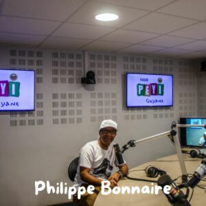 Philippe Bonnaire est né à Cayenne, en Guyane, le 26 mai 1964. Dès son jeune âge, il baigne dans un milieu musical riche grâce à une discographie variée des années 60 et 70, influencée par les cultures américaines, anglaises et françaises